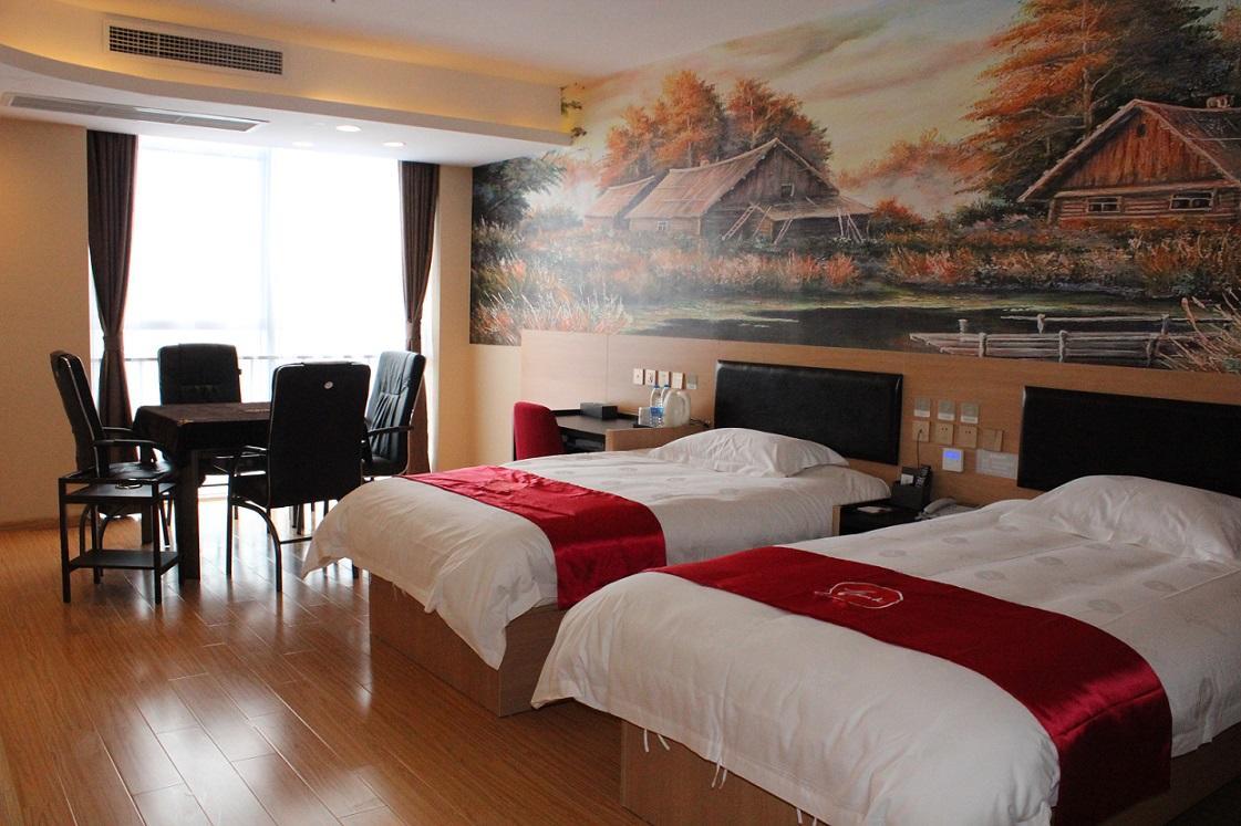 Thank Inn Plus Hotel Sichuan Neijiang Hongxing Red Star Macalline Dış mekan fotoğraf